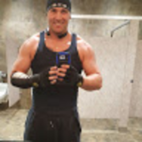 Meet your Posher, Chip - Picture 3 of 3